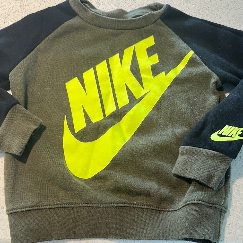 Nike Kids Sweater